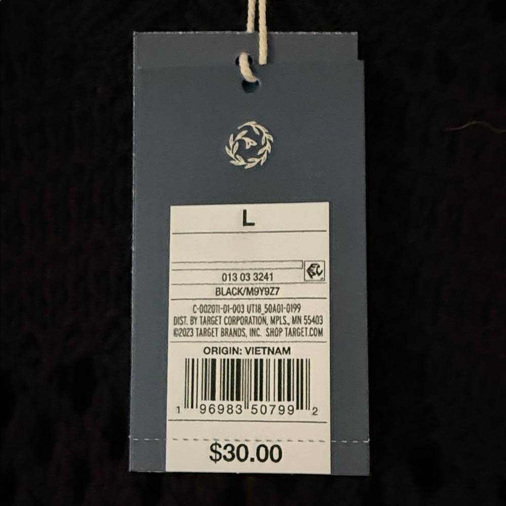 Universal Thread Classic Black V-Neck Sweater NWT - image 2